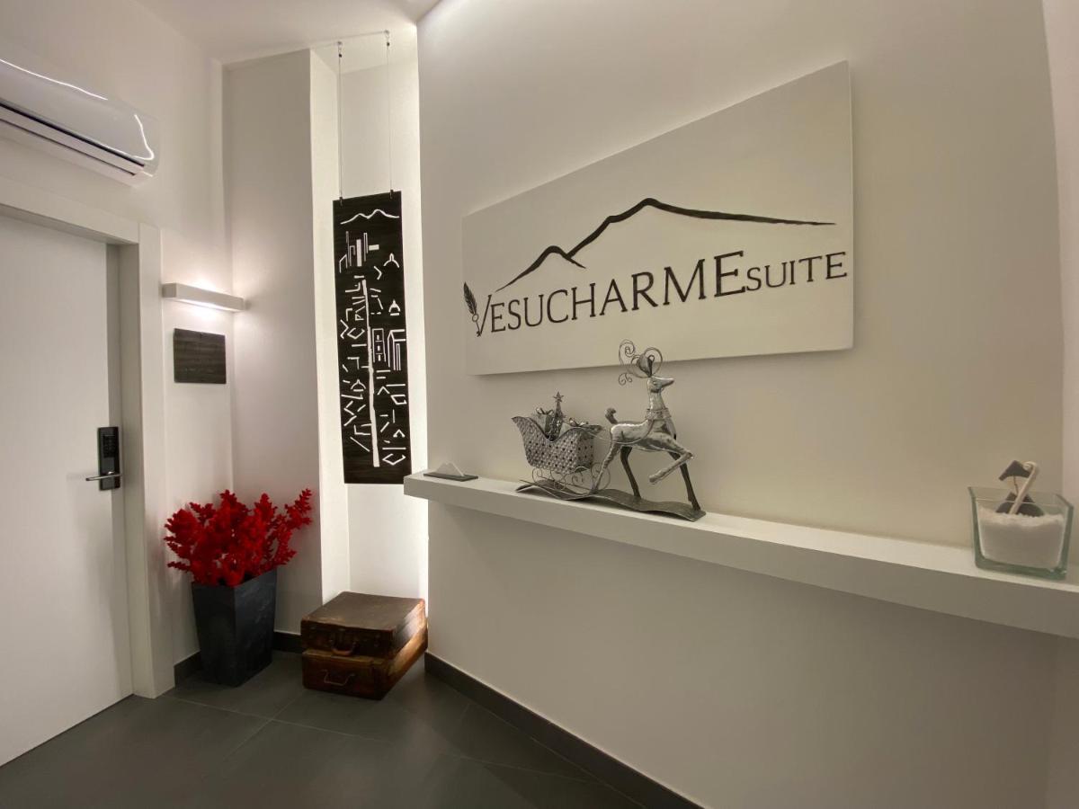 Vesucharme Suite Luxury Room Νάπολη Εξωτερικό φωτογραφία