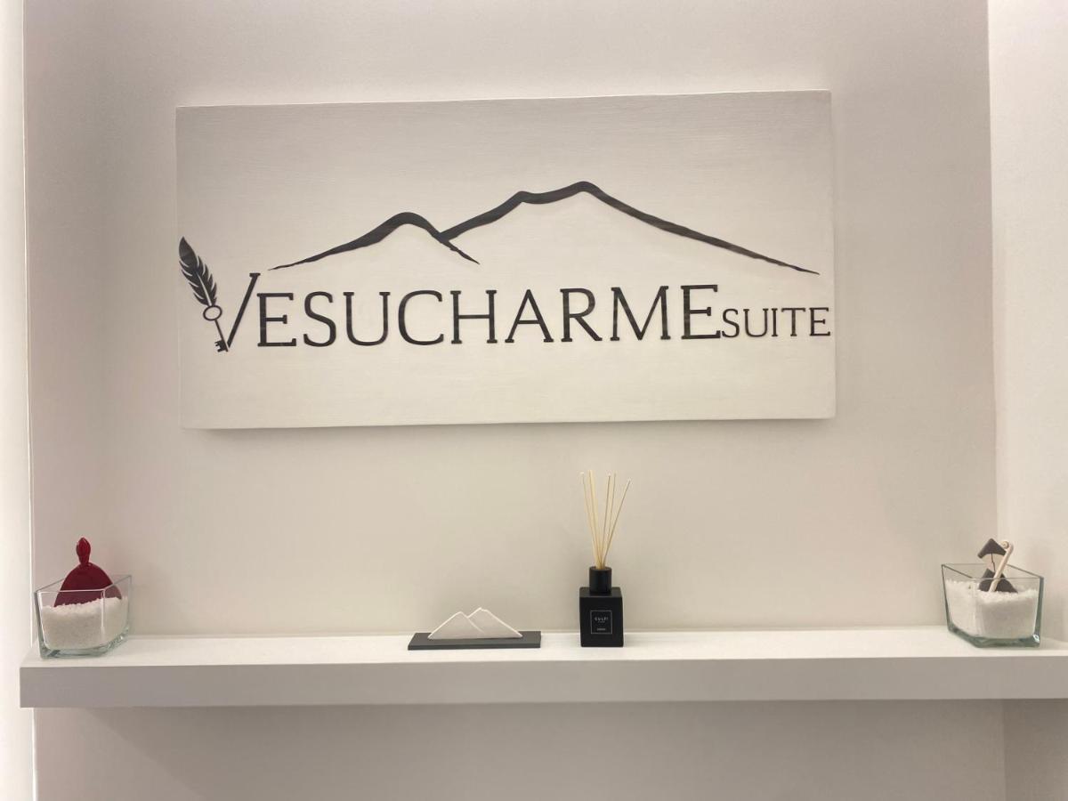 Vesucharme Suite Luxury Room Νάπολη Εξωτερικό φωτογραφία