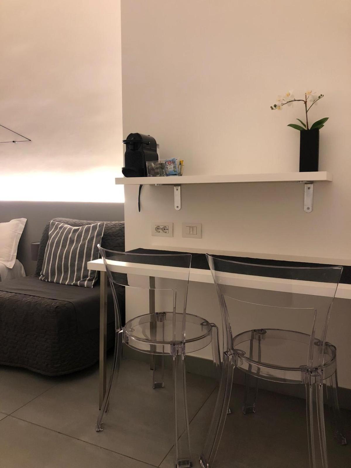 Vesucharme Suite Luxury Room Νάπολη Εξωτερικό φωτογραφία