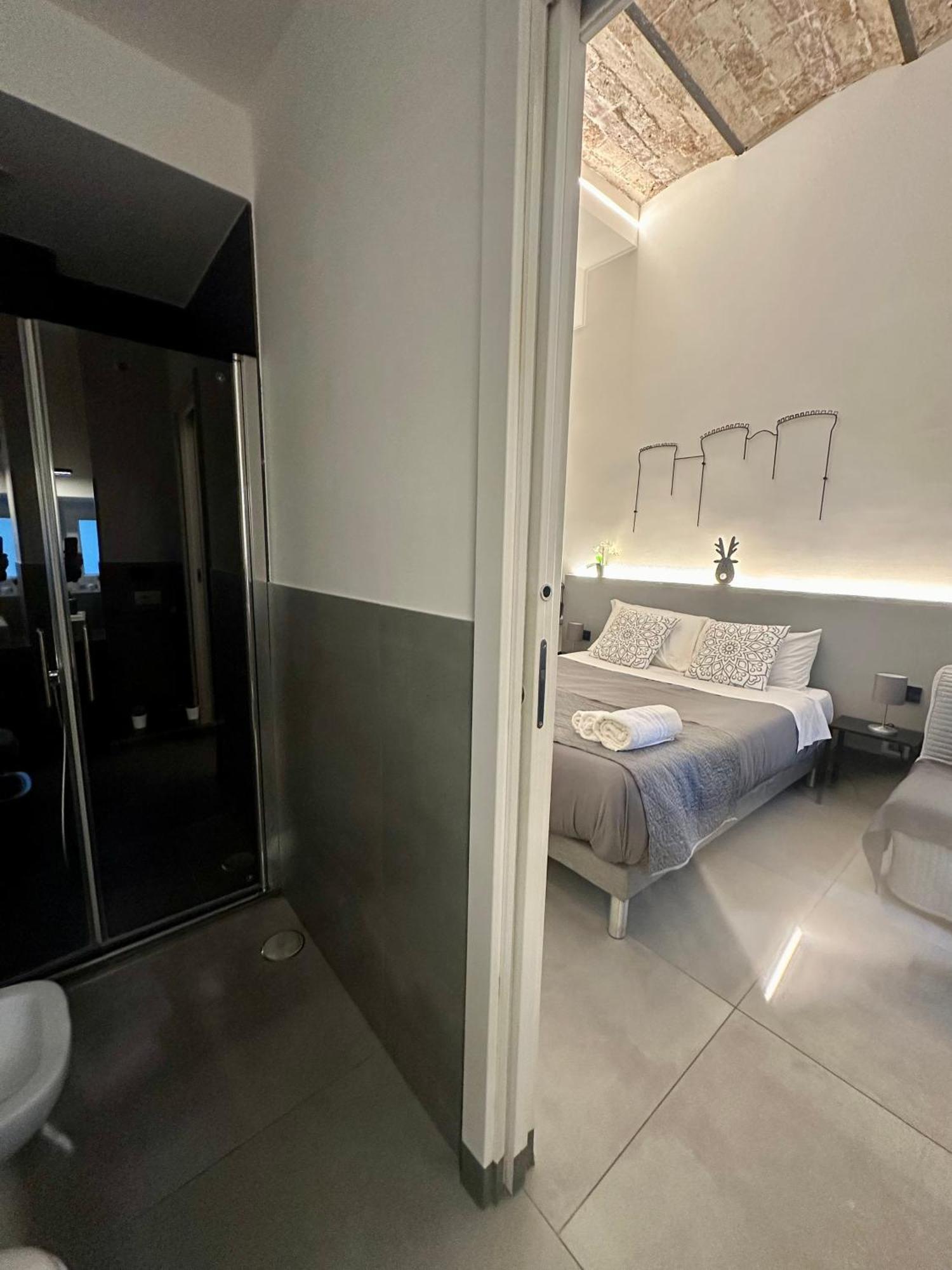 Vesucharme Suite Luxury Room Νάπολη Εξωτερικό φωτογραφία
