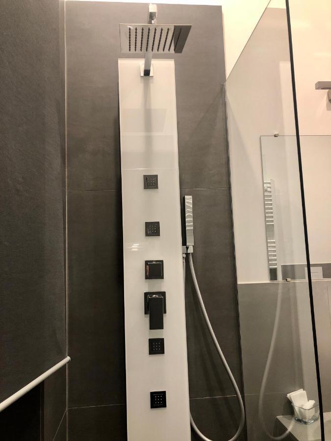 Vesucharme Suite Luxury Room Νάπολη Εξωτερικό φωτογραφία