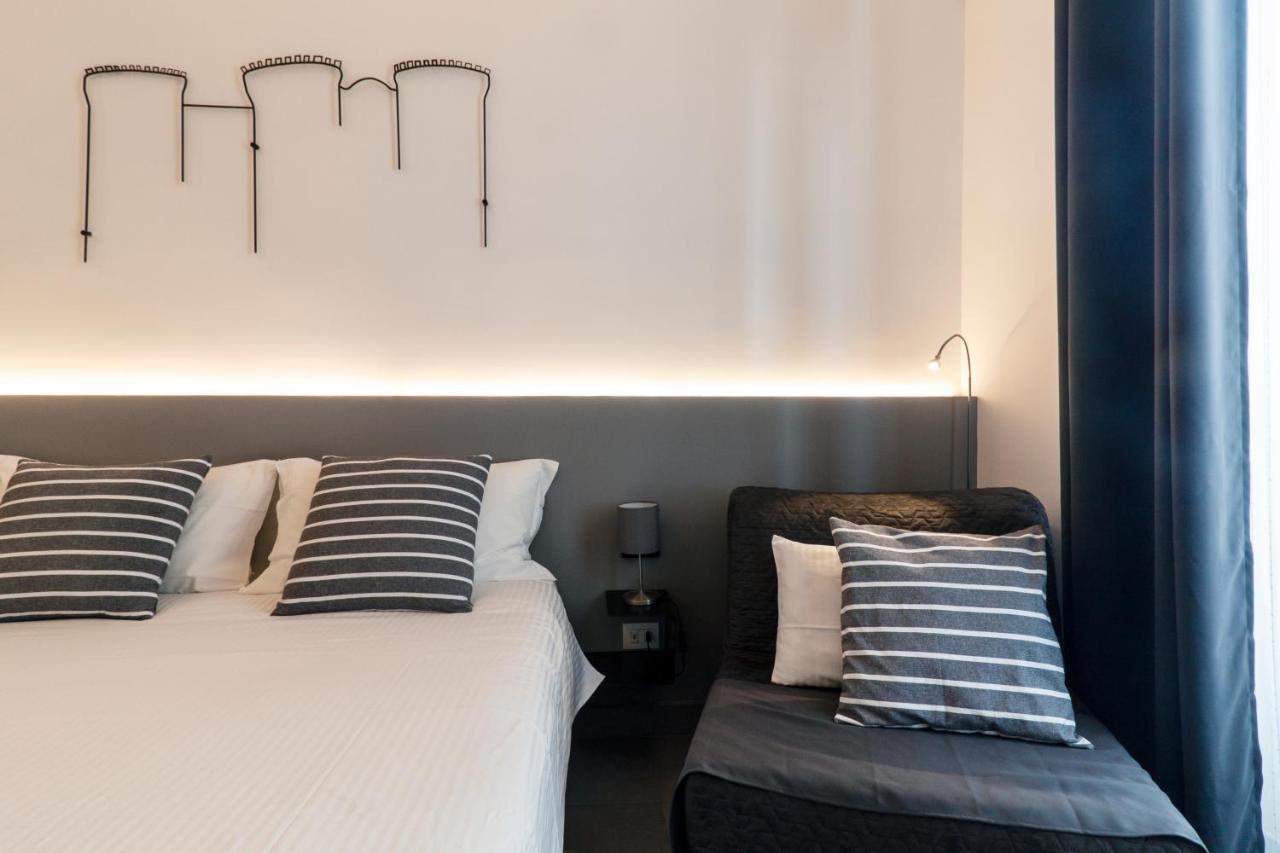 Vesucharme Suite Luxury Room Νάπολη Εξωτερικό φωτογραφία